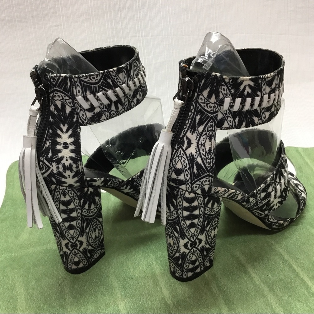 Nicole Miller Beautiful Black & White Heels - Picture 7 of 9